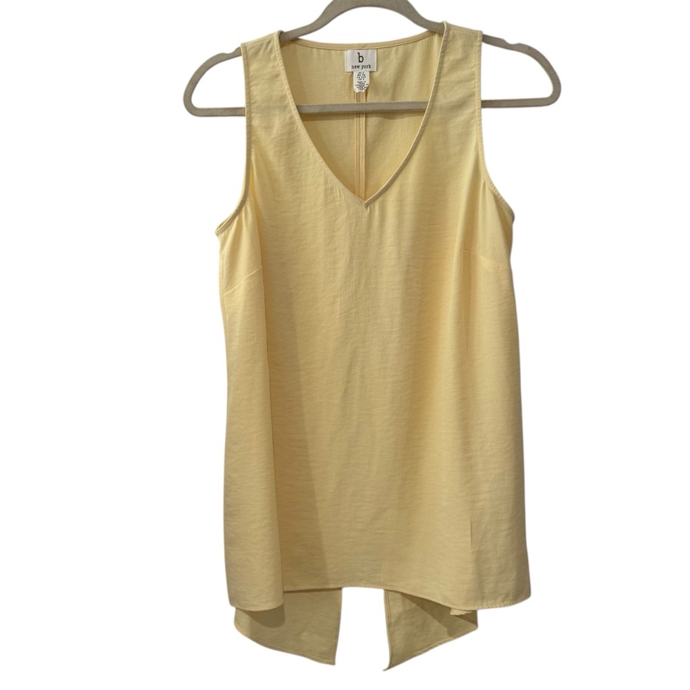 b New York Small Yellow High-Low Hem Sleeveless V-Neck Top